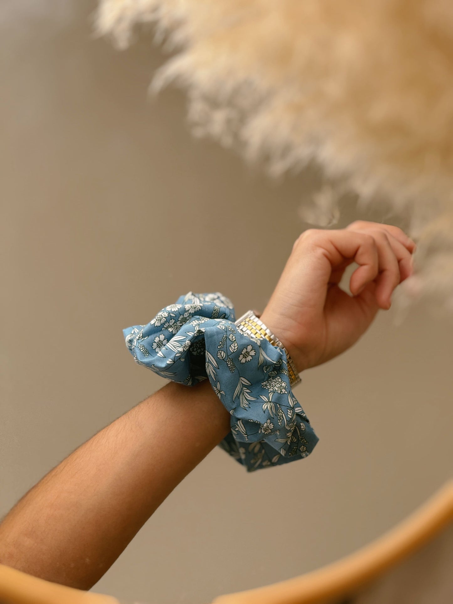 Chouchou fleuri XL en coton fait main par Phabuleuse